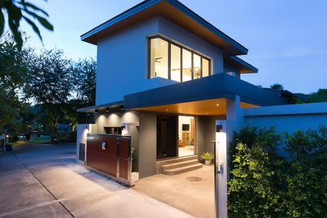 Villa Crystal Two-Bedroom Private Pool Villa Phuket Екстериор снимка