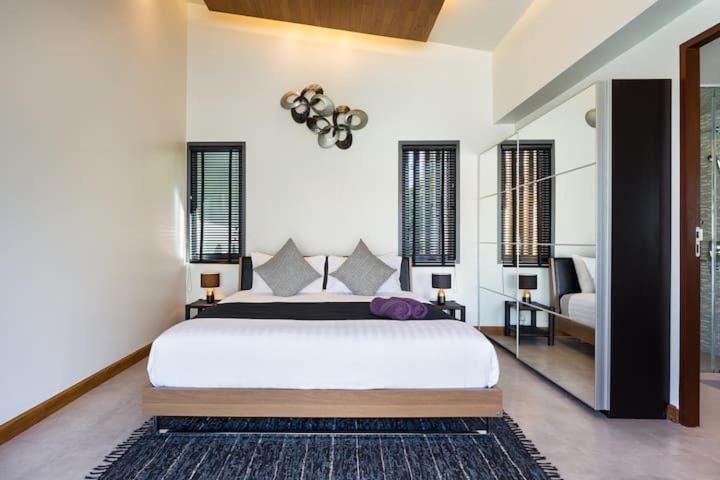 Villa Crystal Two-Bedroom Private Pool Villa Phuket Екстериор снимка