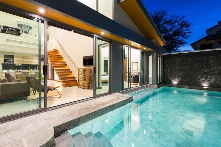 Villa Crystal Two-Bedroom Private Pool Villa Phuket Екстериор снимка